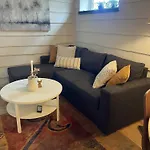 Lejlighed Very Centrally Located In With Free Parking *