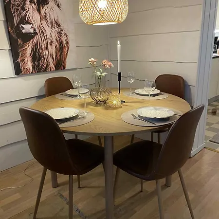 Apartmán Very Centrally Located In With Free Parking