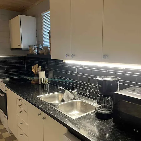 Apartmán Very Centrally Located In With Free Parking *