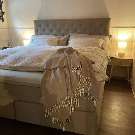 Very Centrally Located In With Free Parking * Tromsø