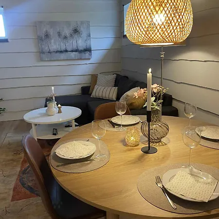 Very Centrally Located In With Free Parking Apartmán *