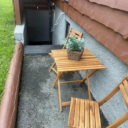 Very Centrally Located In With Free Parking Apartmán