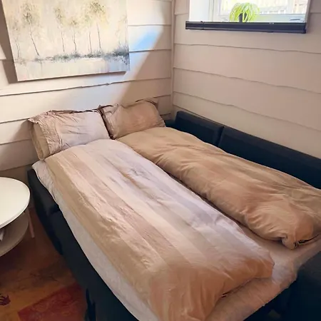 Apartmán Very Centrally Located In With Free Parking