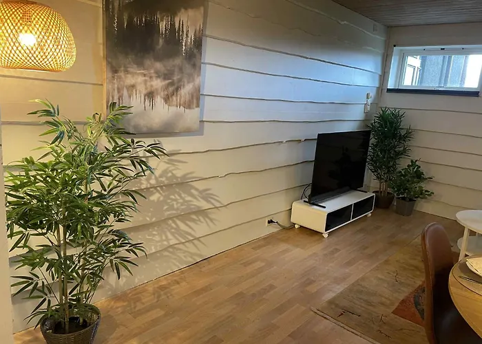 Διαμέρισμα Very Centrally Located In With Free Parking