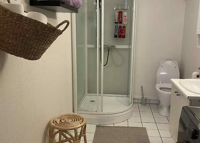 Very Centrally Located In With Free Parking Apartamento Tromsø